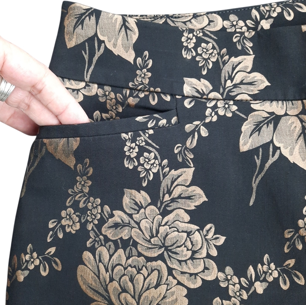 Chico's So Slimming Brigitte Gold Floral Slim Ankle Pants SZ 1.5/10 - Picture 4 of 10